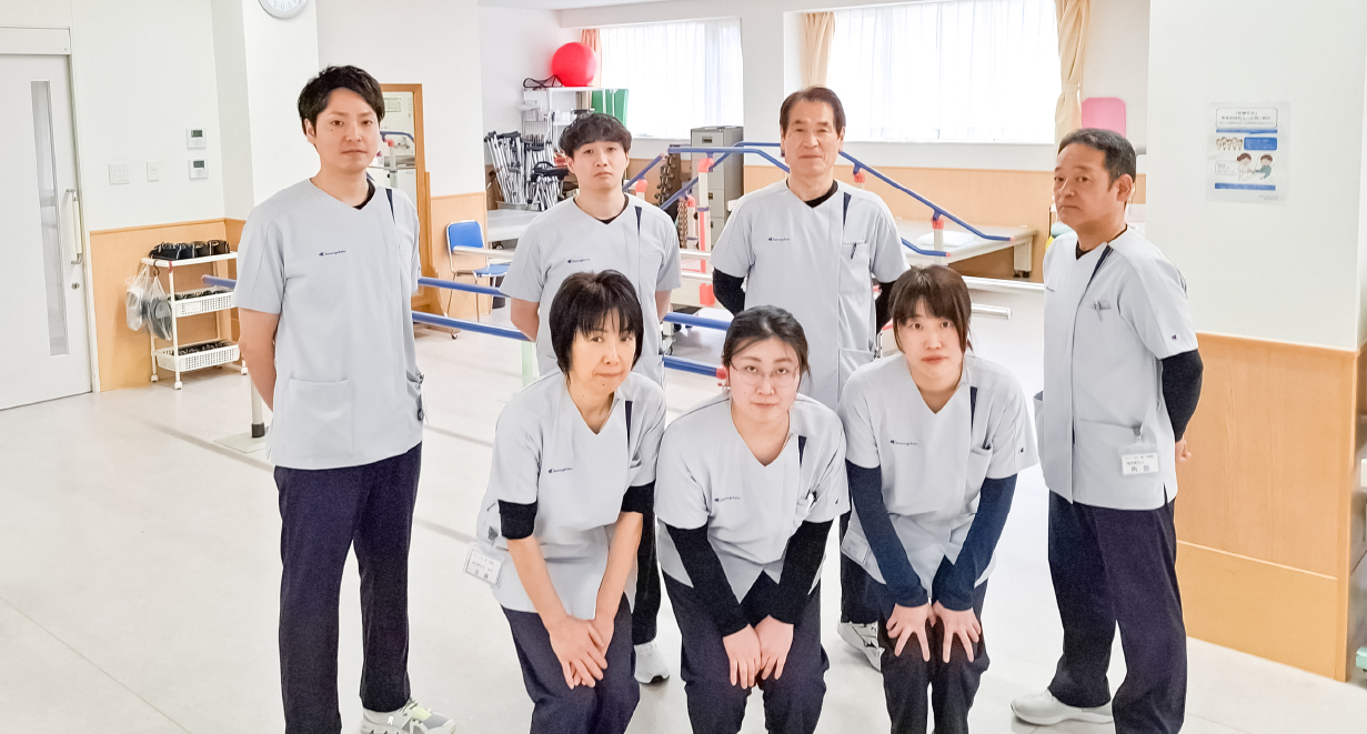 リハビリテーション部のスタッフの集合写真